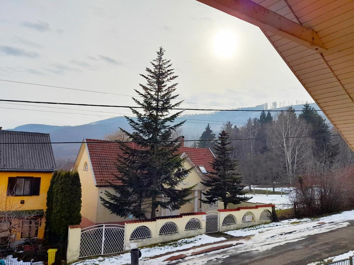 Matra Wellness Vendeghaz Hotel Parádsasvár Bagian luar foto