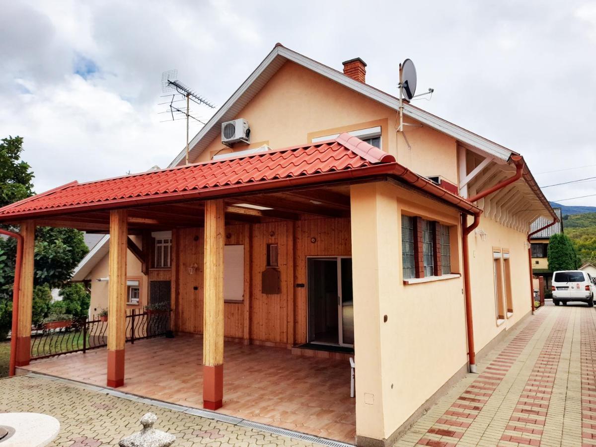 Matra Wellness Vendeghaz Hotel Parádsasvár Bagian luar foto